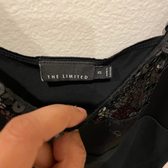 The Limited - Black cami top, XS, adjustable straps - Picture 7 of 7